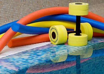 La ginnastica in piscina è per tutti