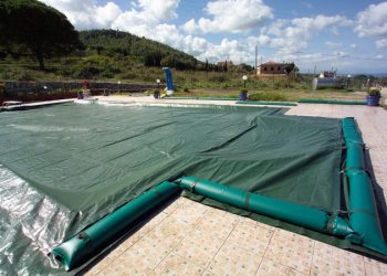 Proteggi la piscina anche in vacanza