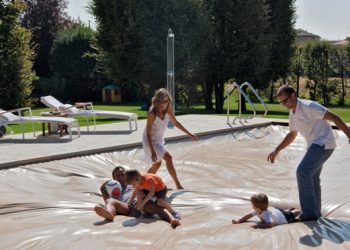Piscine sicure e protette con la copertura Aquaguard