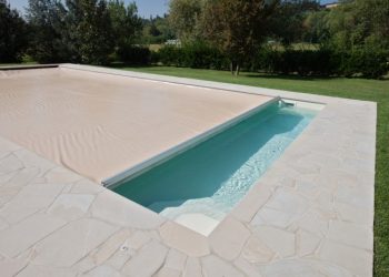 Come scegliere la copertura invernale per la piscina