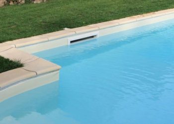 Manutenzione ordinaria del filtro della piscina